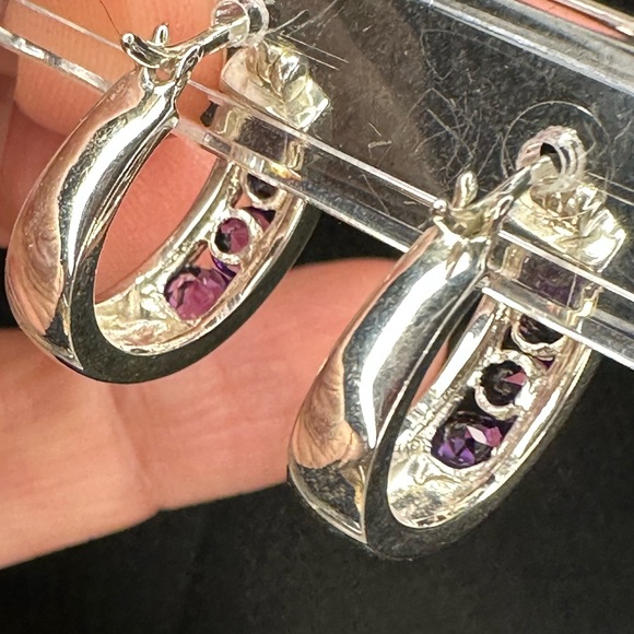 Purple gems set in sterling silver hoop earrings with lever-backs. - Picture 9 of 11